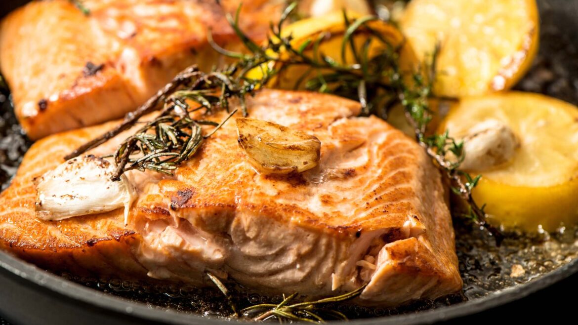 Saumon grillé à la citronnelle et au miel